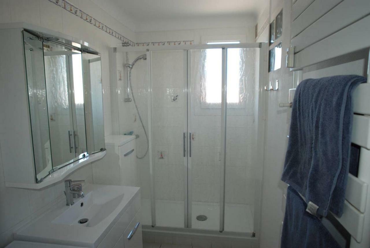 T2 50 M² Au Bord De Mer La Chaume Bagian luar foto